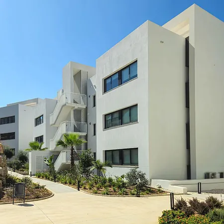 Penthouse In Azahar De Estepona, 2km From Azata Golf Apartamento