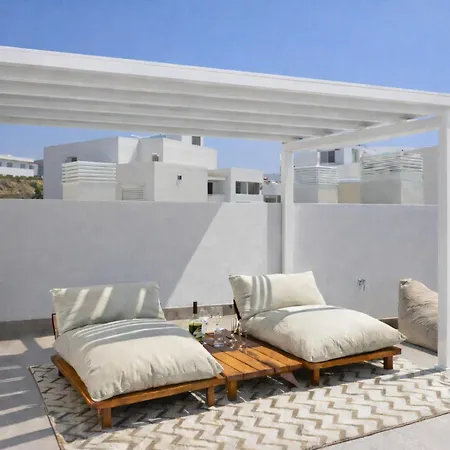 Apartamento Penthouse In Azahar De Estepona, 2km From Azata Golf Estepona